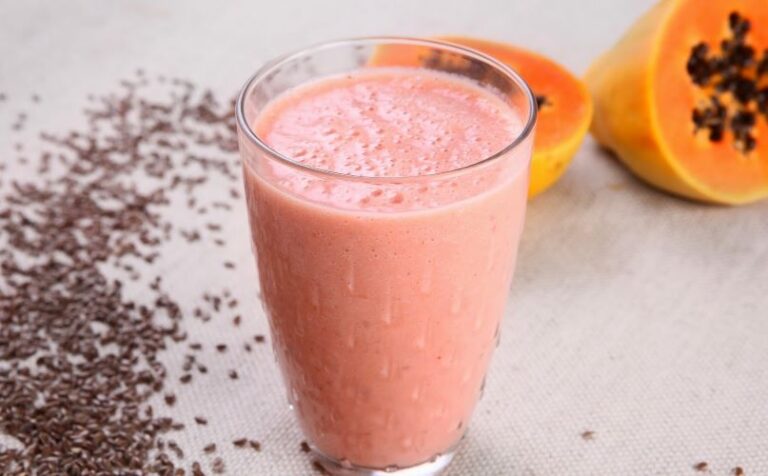 A bebida que desintoxica o intestino. Aliada eficaz na tarefa de emagrecer, mas também na limpeza do sistema digestivo e redução do colesterol