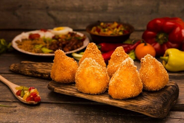 uma alternativa mais saudável e igualmente deliciosa - a coxinha fit de batata-doce. Já experimentou? Então chegou a hora!
