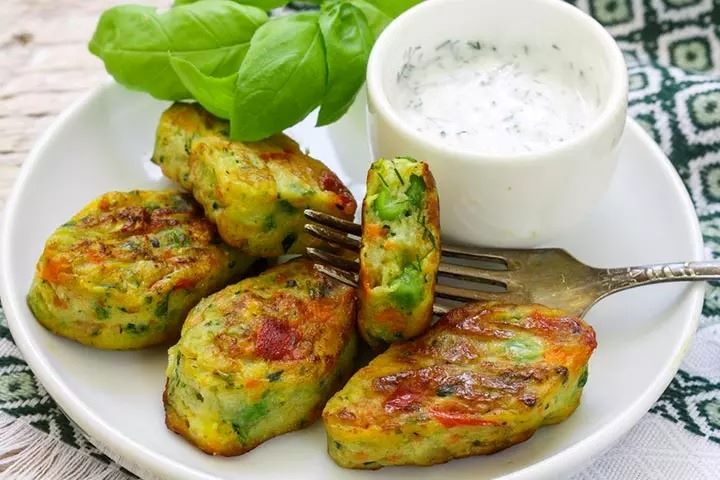Croquetes de Couve-flor e Parmesão. Aproveite esses croquetes saborosos e nutritivos como um petisco delicioso ou um acompanhamento incrível!