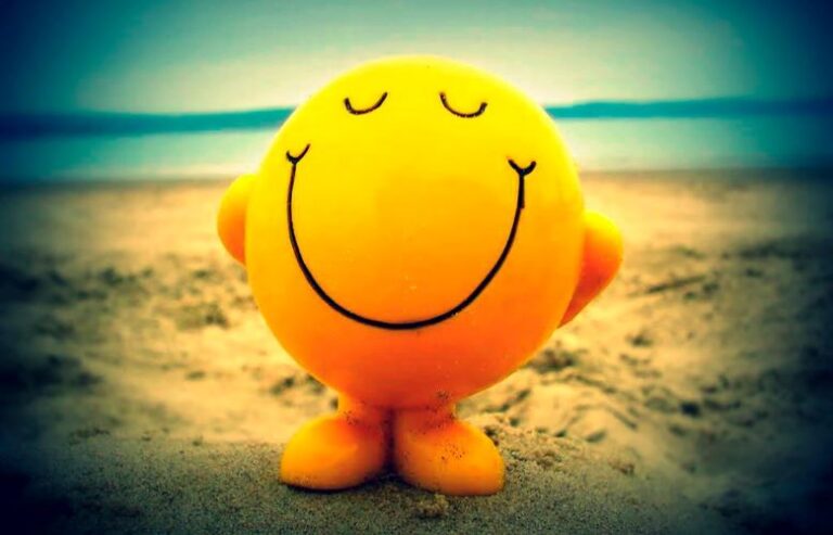 A Ciência da Felicidade. Leia este post para aprender sobre a ciência da felicidade e como aplicá-la à sua própria vida.