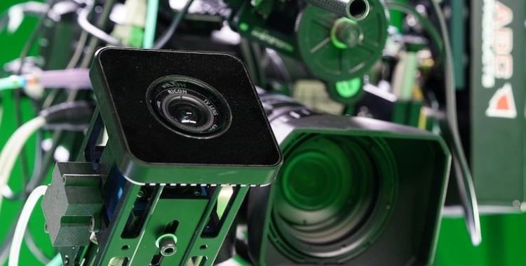 Câmeras Ultrarápidas. física ou medicina, a câmera lenta continua a ser uma aliada indispensável para cientistas e educadores.