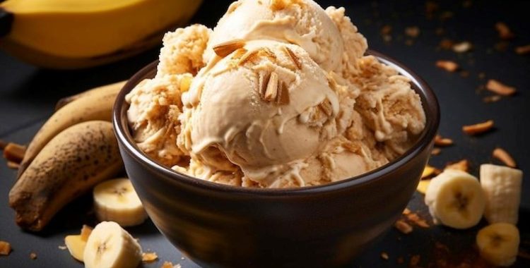 Este sorvete é uma deliciosa opção vegana, cremosa e saudável para quem gosta de sorvete, mas quer evitar ingredientes de origem animal e açúcares refinados. Ingredientes: 4 bananas maduras congeladas 2 colheres de sopa de cacau branco em pó 1 colher de sopa de manteiga de amêndoas 1 colher de sopa de xarope de bordo ou calca de agave azul 1/2 colher de chá de essência de baunilha Amêndoas picadas para servir Modo de preparo: Coloque as bananas congeladas em um processador de alimentos e bata até que fiquem com uma textura cremosa. Adicione o cacau em pó, a manteiga de amêndoas, o xarope de bordo ou calca de agave azul e a essência de baunilha. Bata novamente até que todos os ingredientes estejam bem misturados. Transfira o sorvete para um recipiente e leve ao congelador por pelo menos duas horas. Na hora de servir, retire o sorvete do congelador e deixe descansar por alguns minutos. Sirva com as amêndoas picadas por cima. Este sorvete é uma opção deliciosa e saudável para quem busca uma sobremesa mais leve e nutritiva. As bananas congeladas conferem a textura cremosa, enquanto o cacau em pó adiciona um sabor intenso de chocolate. A manteiga de amêndoas adiciona um sabor rico e cremoso, enquanto o xarope de bordo ou melado de cana adicionam um leve toque doce. Sirva com amêndoas picadas por cima para dar um toque crocante e saboroso.